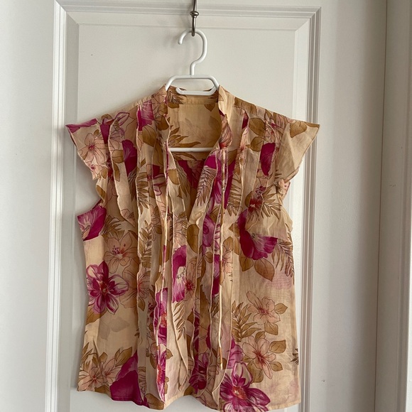 Floral top - Picture 1 of 5